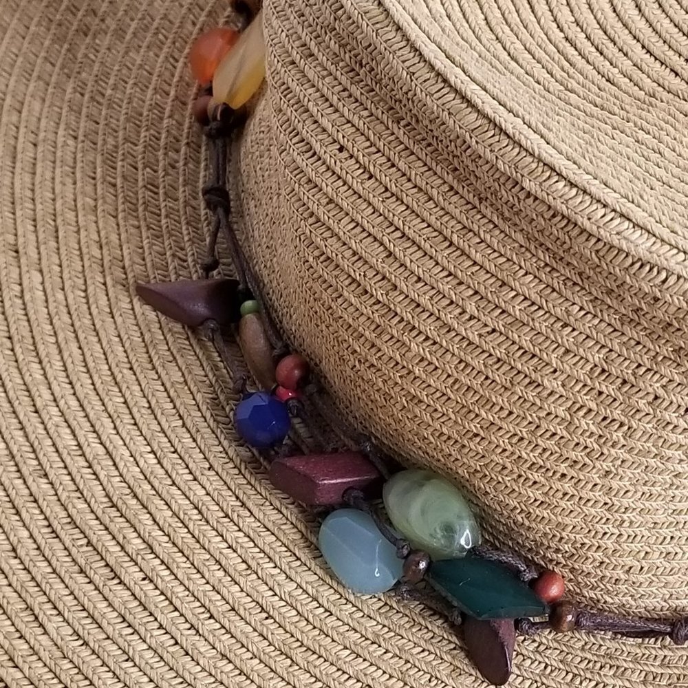 Gorgeous Paper Straw hat with accessories - Picture 4 of 7